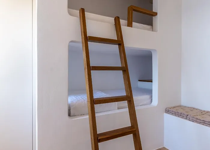 La Chapelle Ouest Agios Romanos