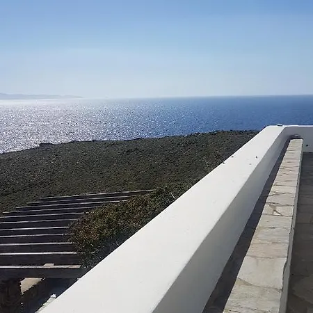 La Chapelle Ouest * Agios Romanos