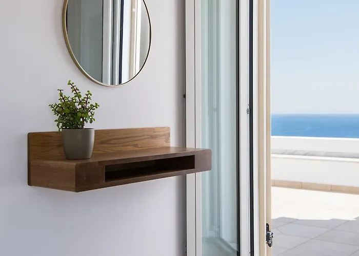 La Chapelle Ouest Holiday home Agios Romanos